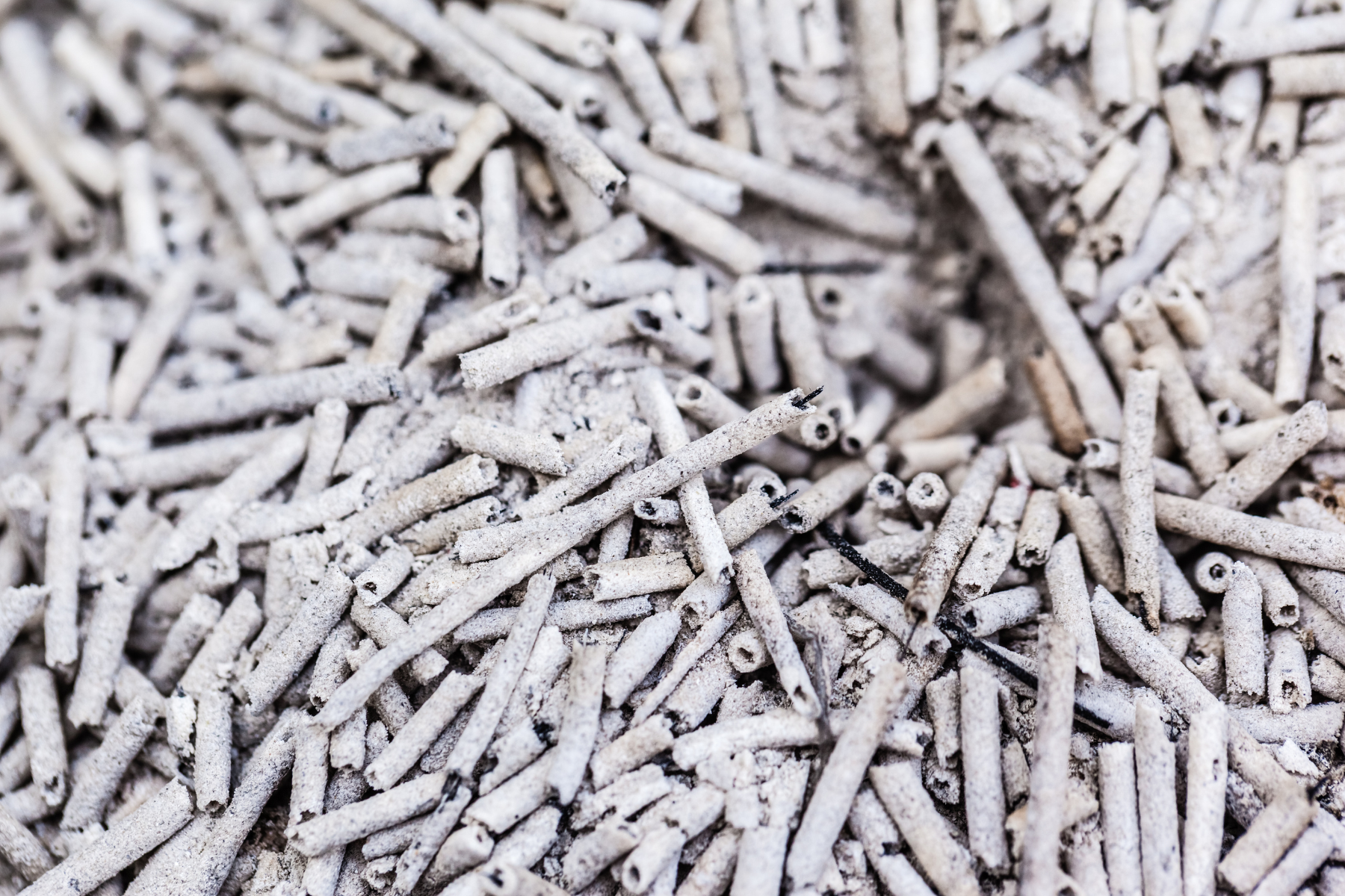 Ways to use incense ash